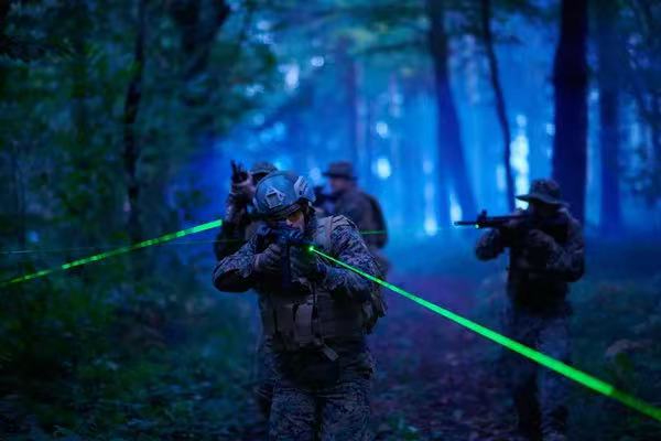 Henrich optics field application